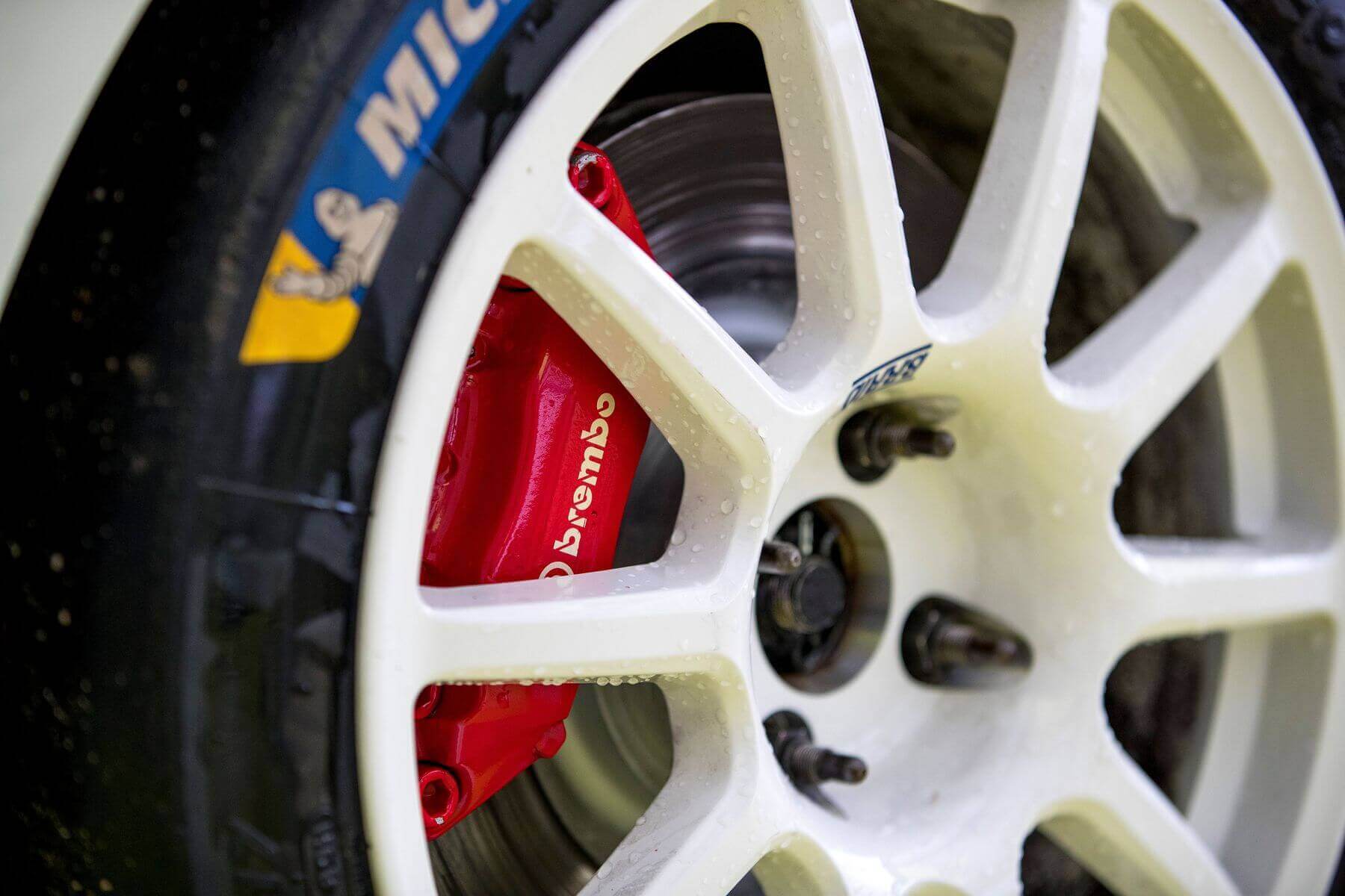 Opel Corsa-e Rally detalhe pinças de travão