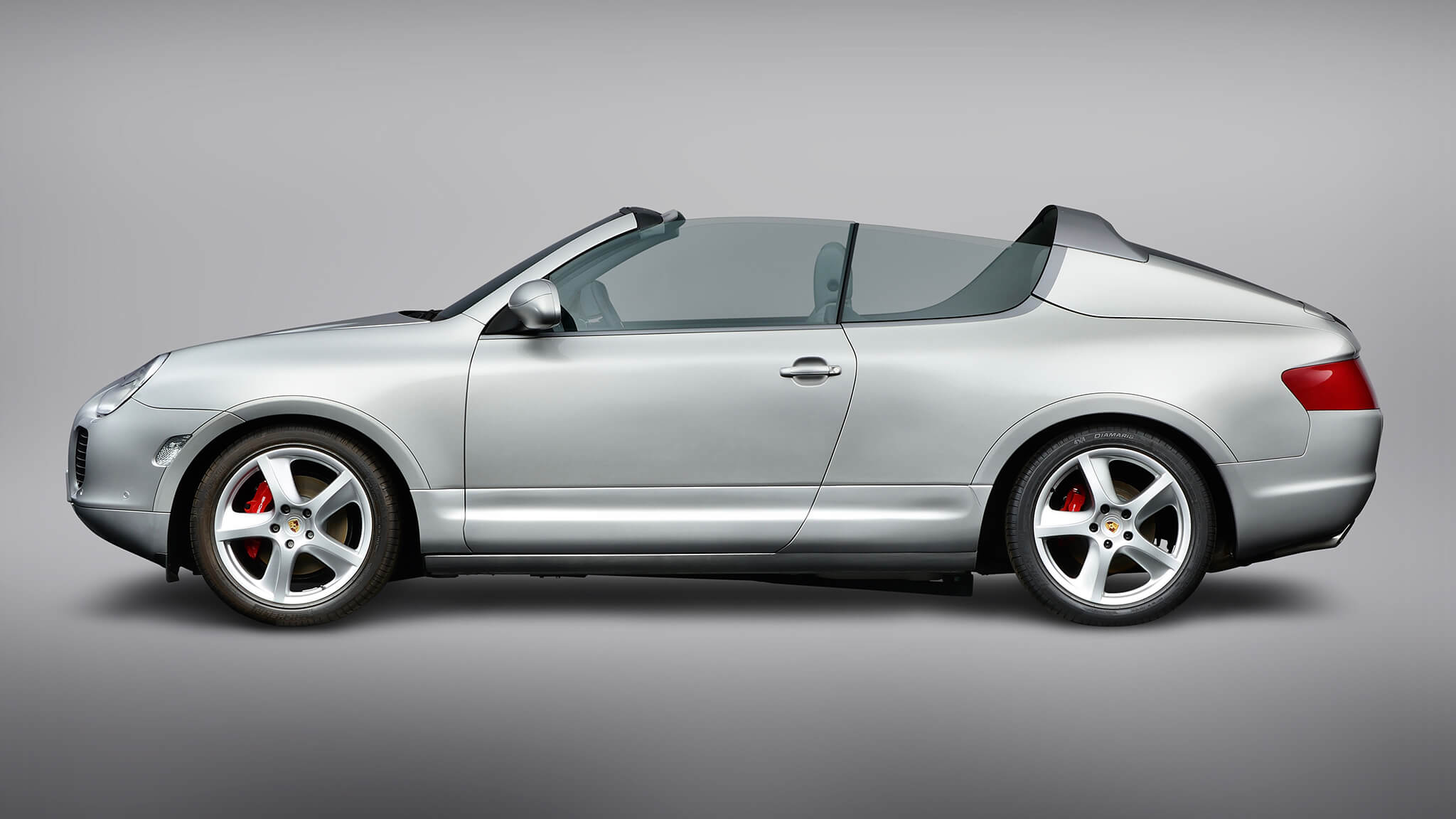 Porsche Cayenne Convertible, vista perfil com capota retirada