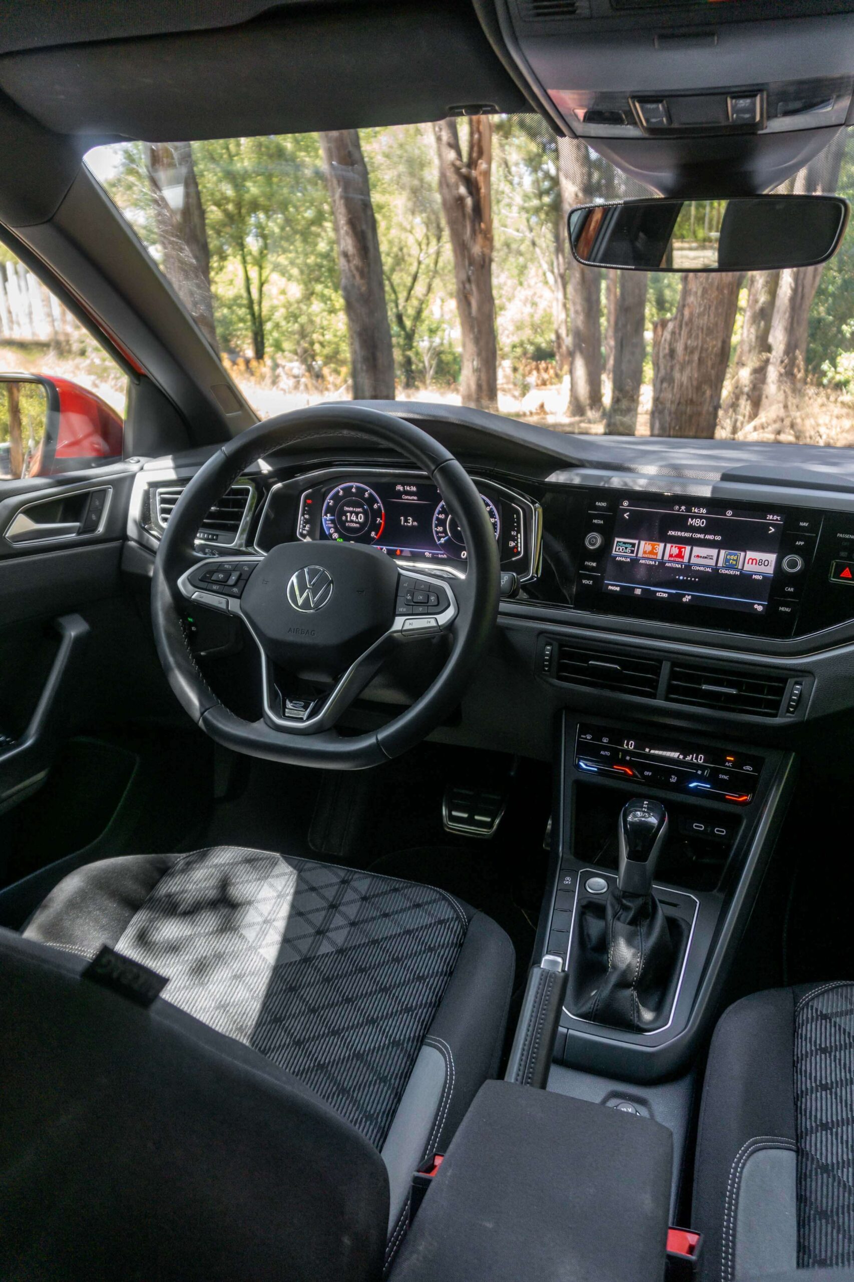 Volkswagen Taigo interior