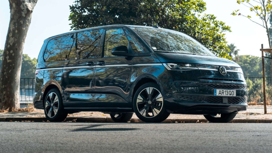 Volkswagen Multivan ocupa o lugar da Sharan mas é melhor?