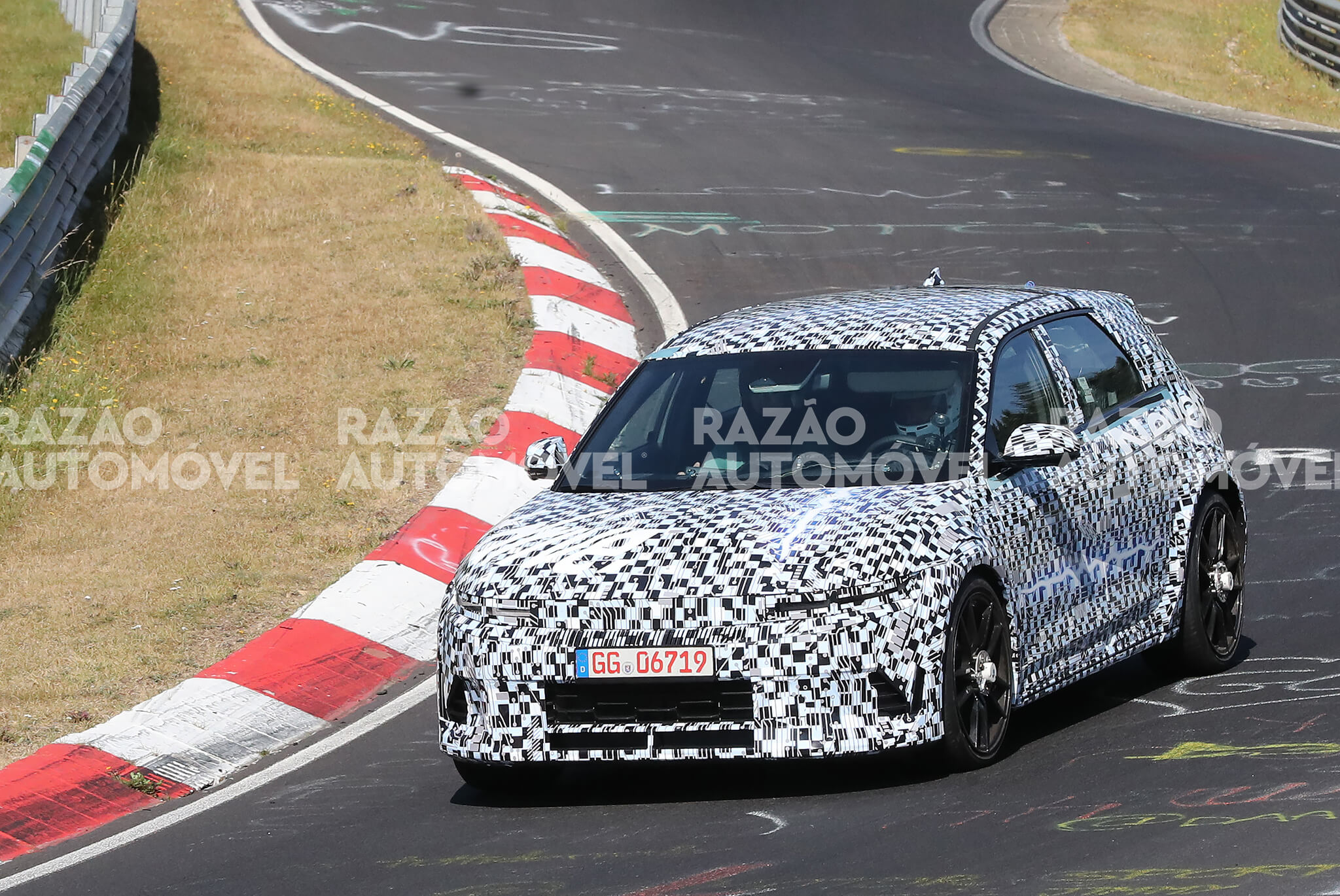 fotos-espia Hyundai IONIQ 5 N Nurburgring frente