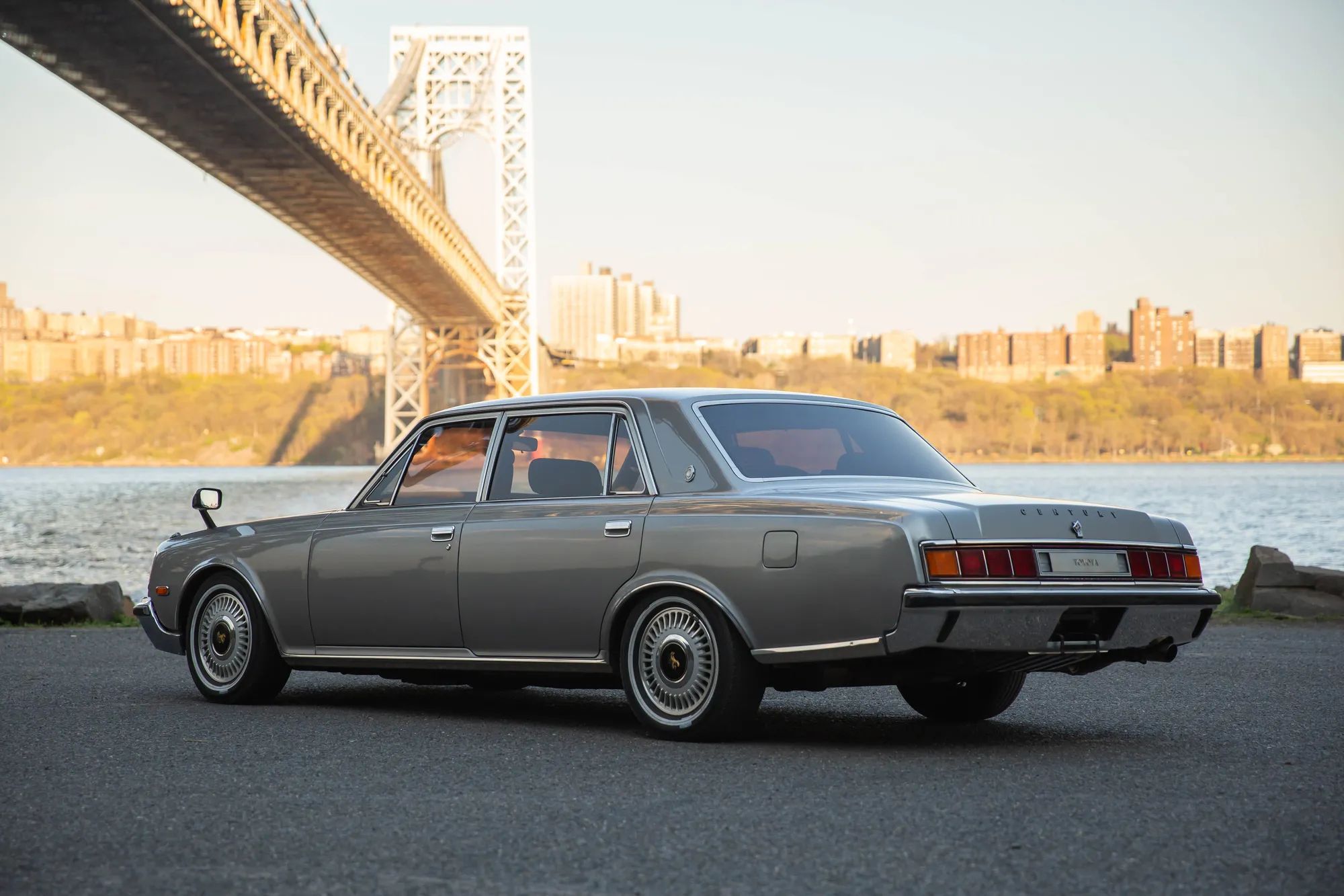 Toyota Century LWB