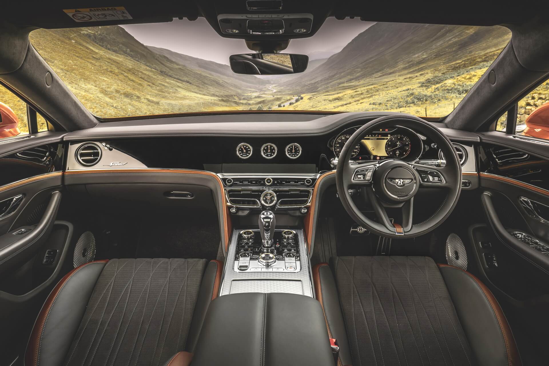 Bentley Flying Spur Speed vista geral do tabliê
