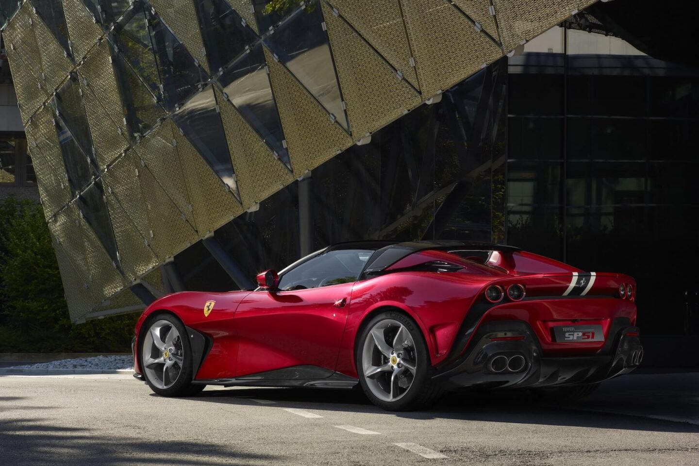 Ferrari-SP51 traseira