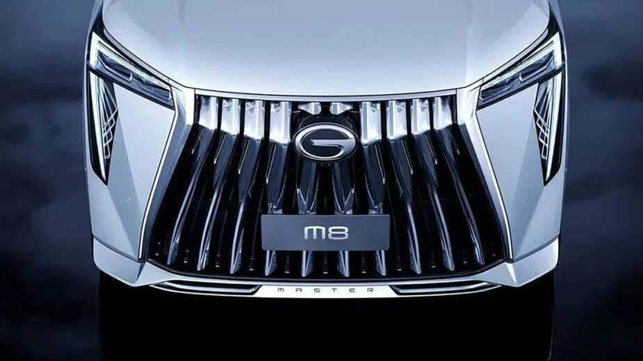 GAC M8 pormenor grelha dianteira
