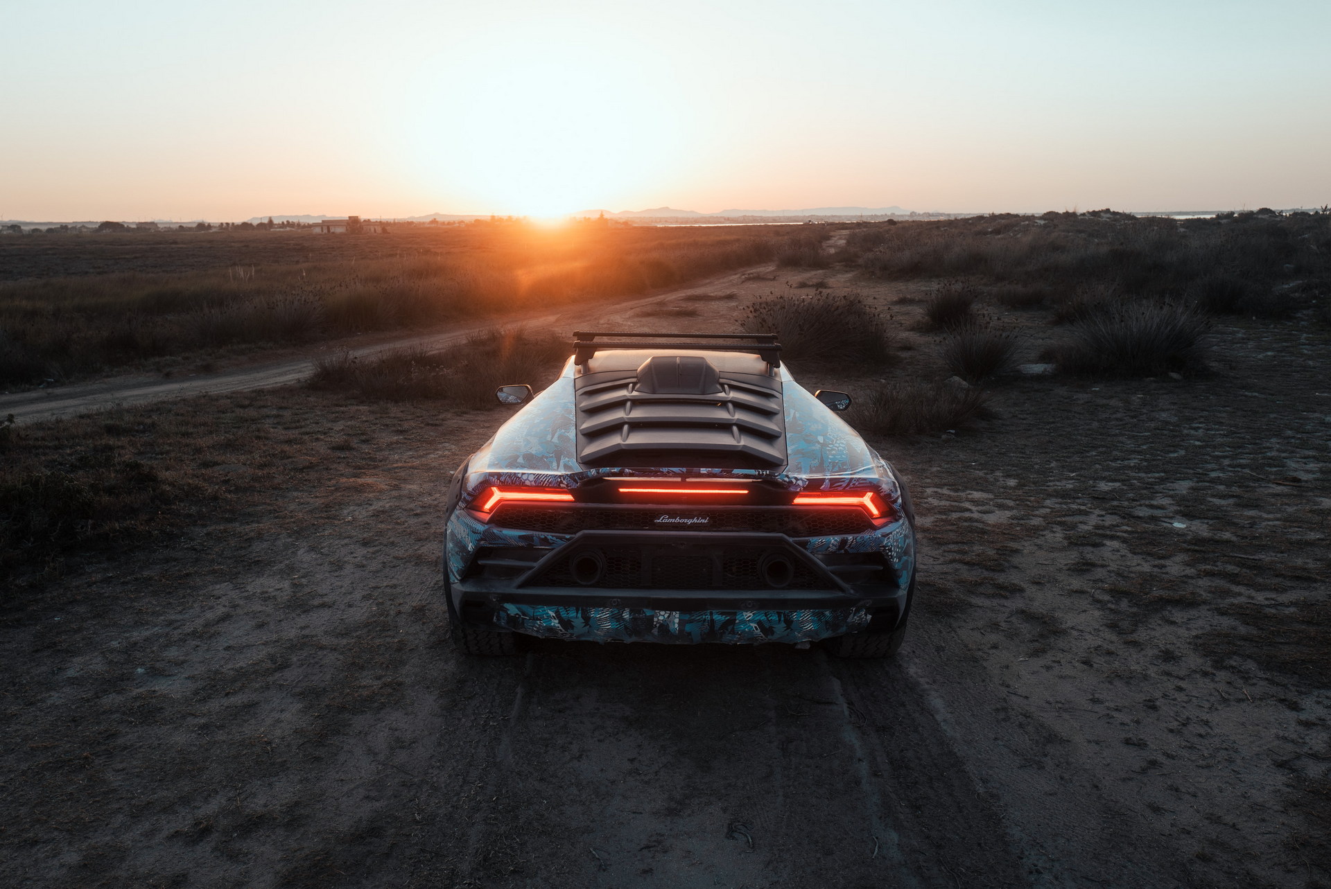 Lamborghini Huracán Sterrato traseira