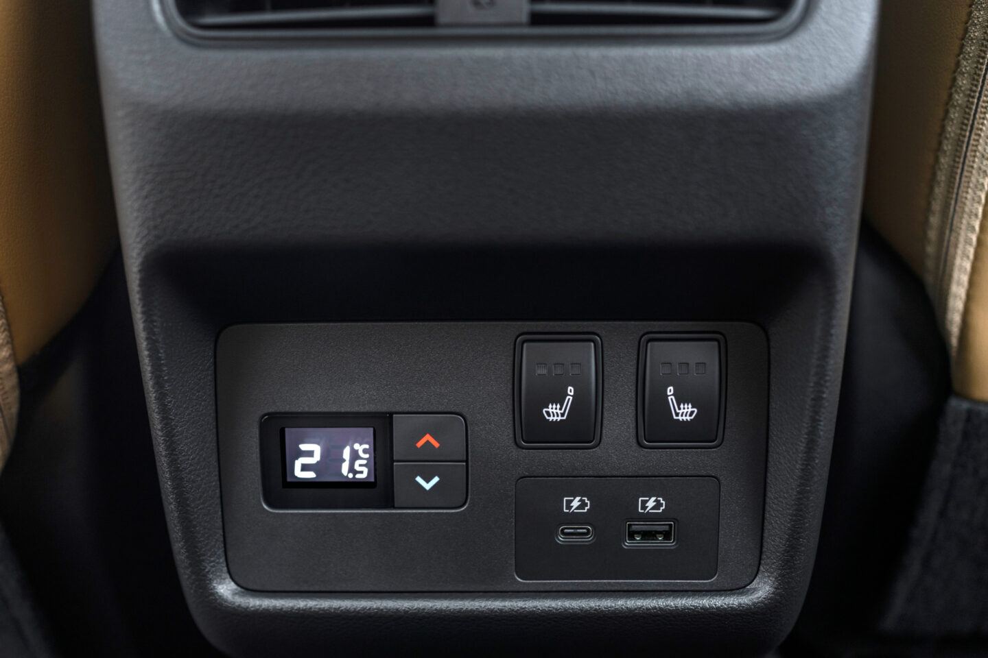 Nissan X-Trail pormenor comandos climatização traseiros