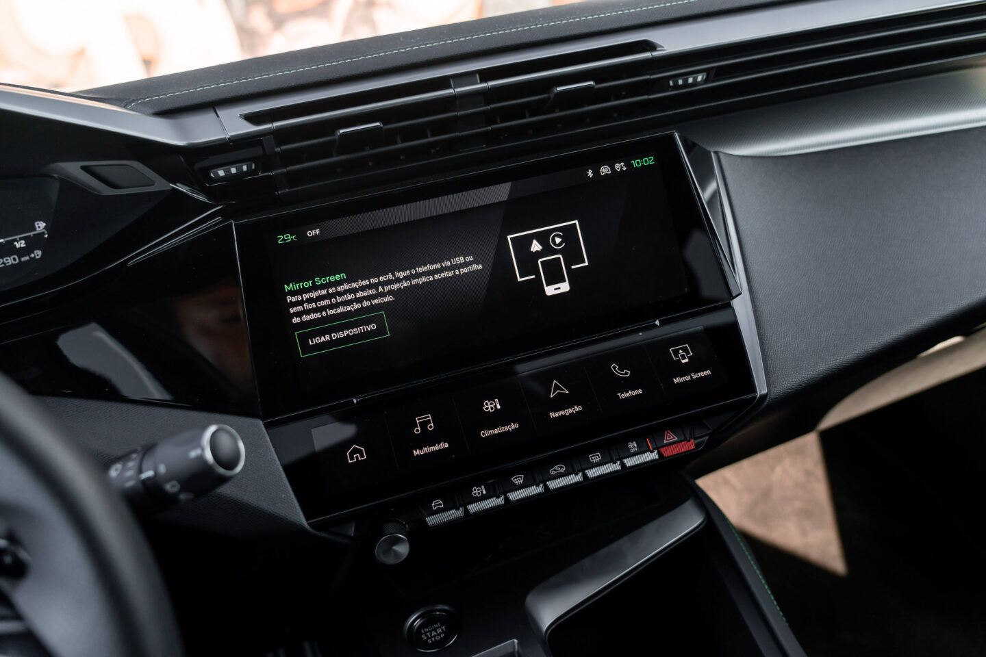 Peugeot 308 SW pormenor consola central