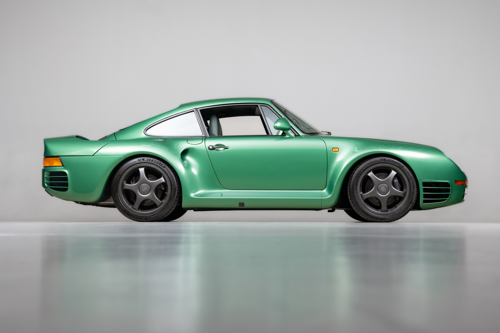 Porsche 959SC Reimagined by Canepa vista lateral