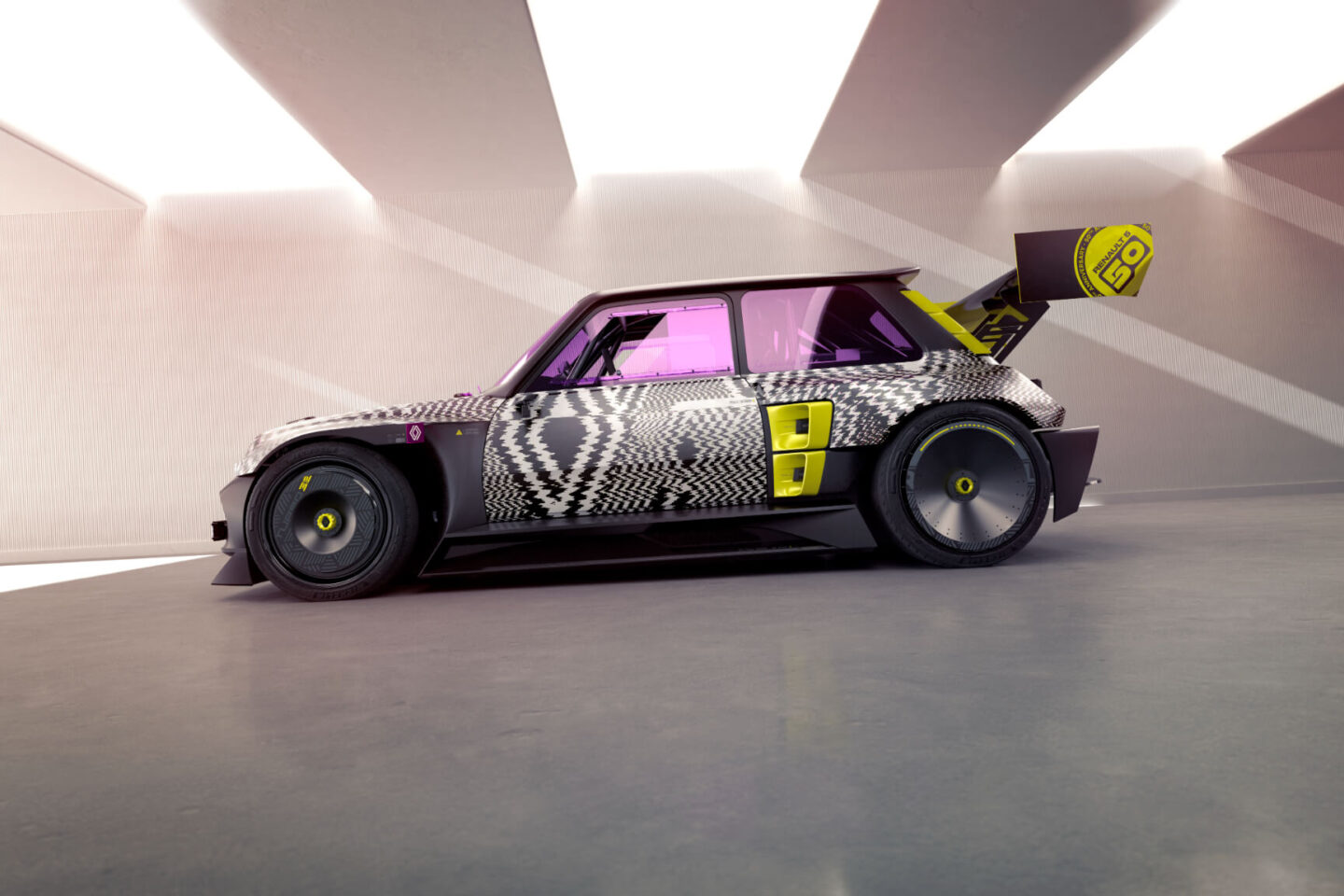 R5 Turbo 3E vista lateral