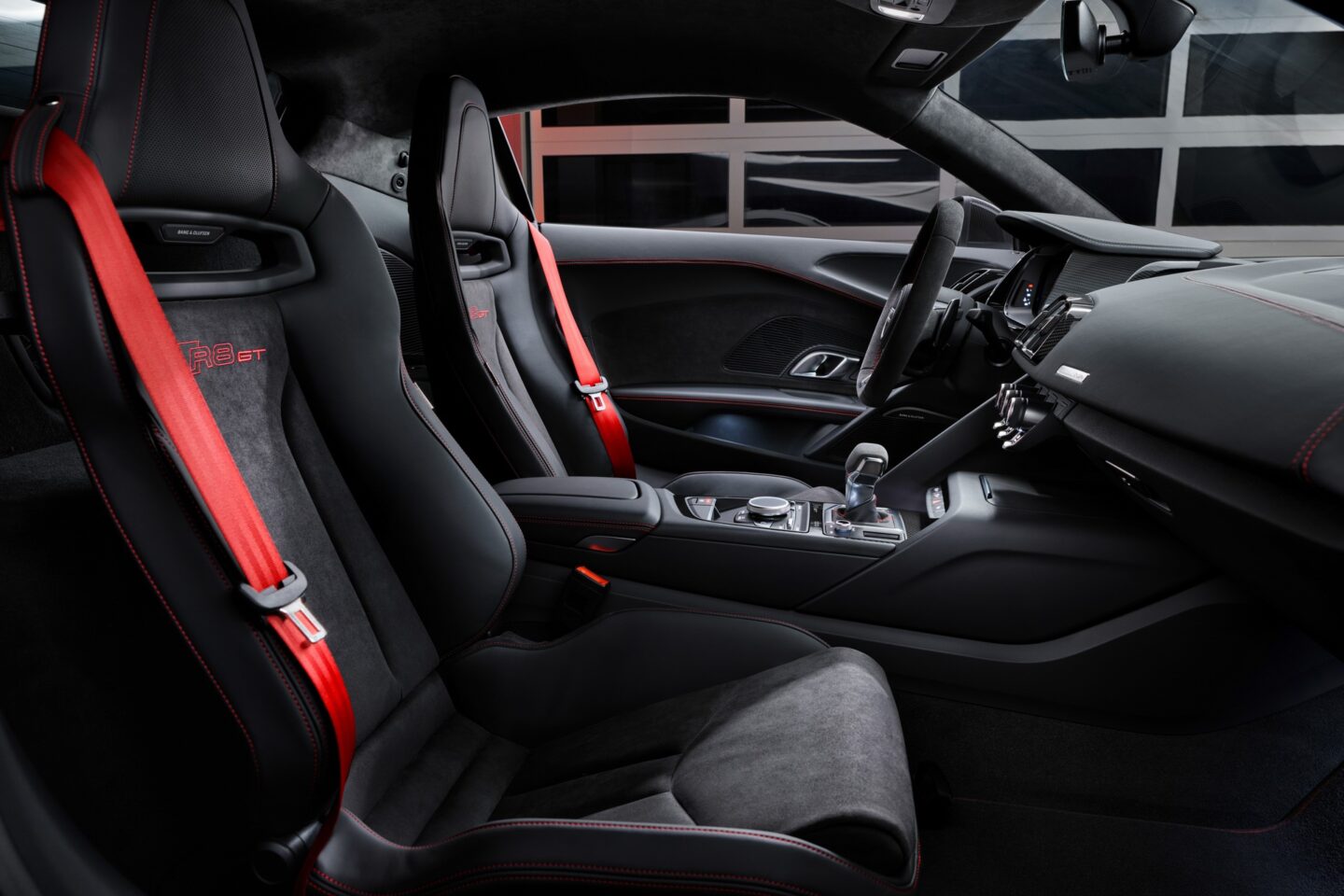 Audi R8 GT interior