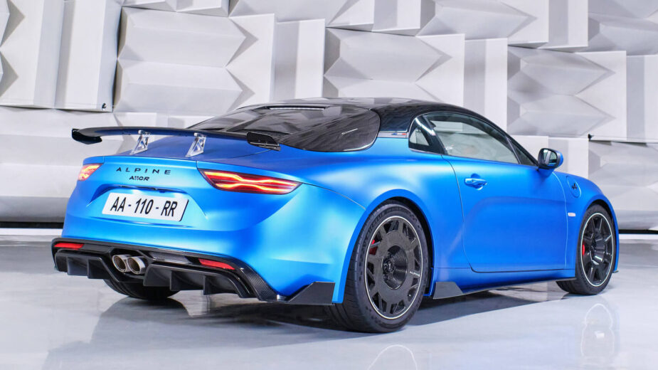 Alpine A110 R vista traseira 3/4