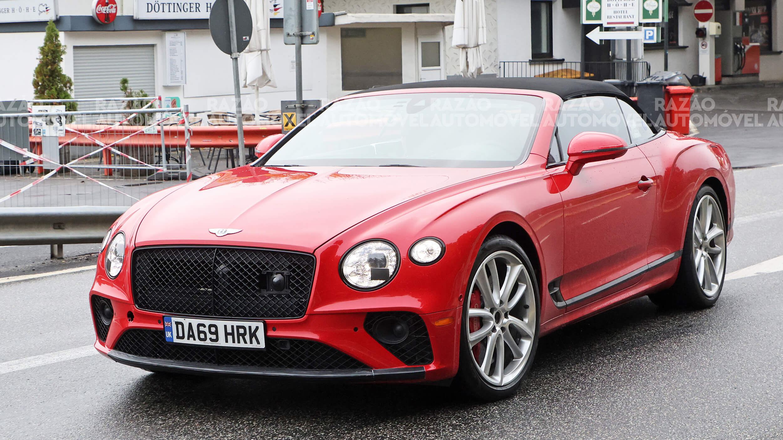 Fotos-espia Bentley Continental GTC PHEV frente