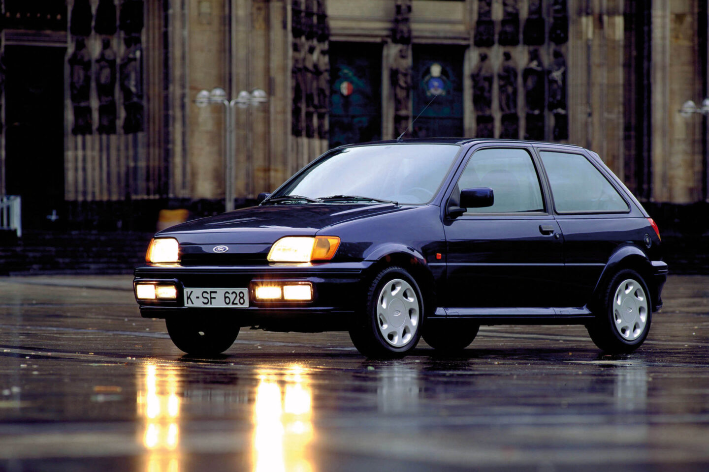 Ford Fiesta XR2i vista dianteira 3/4