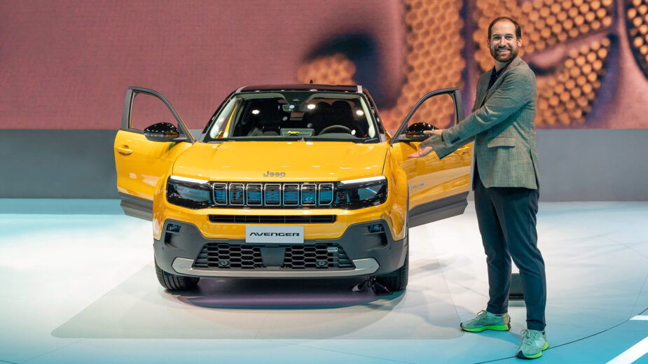 Jeep Avenger com Miguel Dias no Salão de Paris 2022