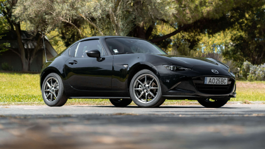 Mais que um «brinquedo». Mazda MX-5 RF pode ser o automóvel do dia a dia?