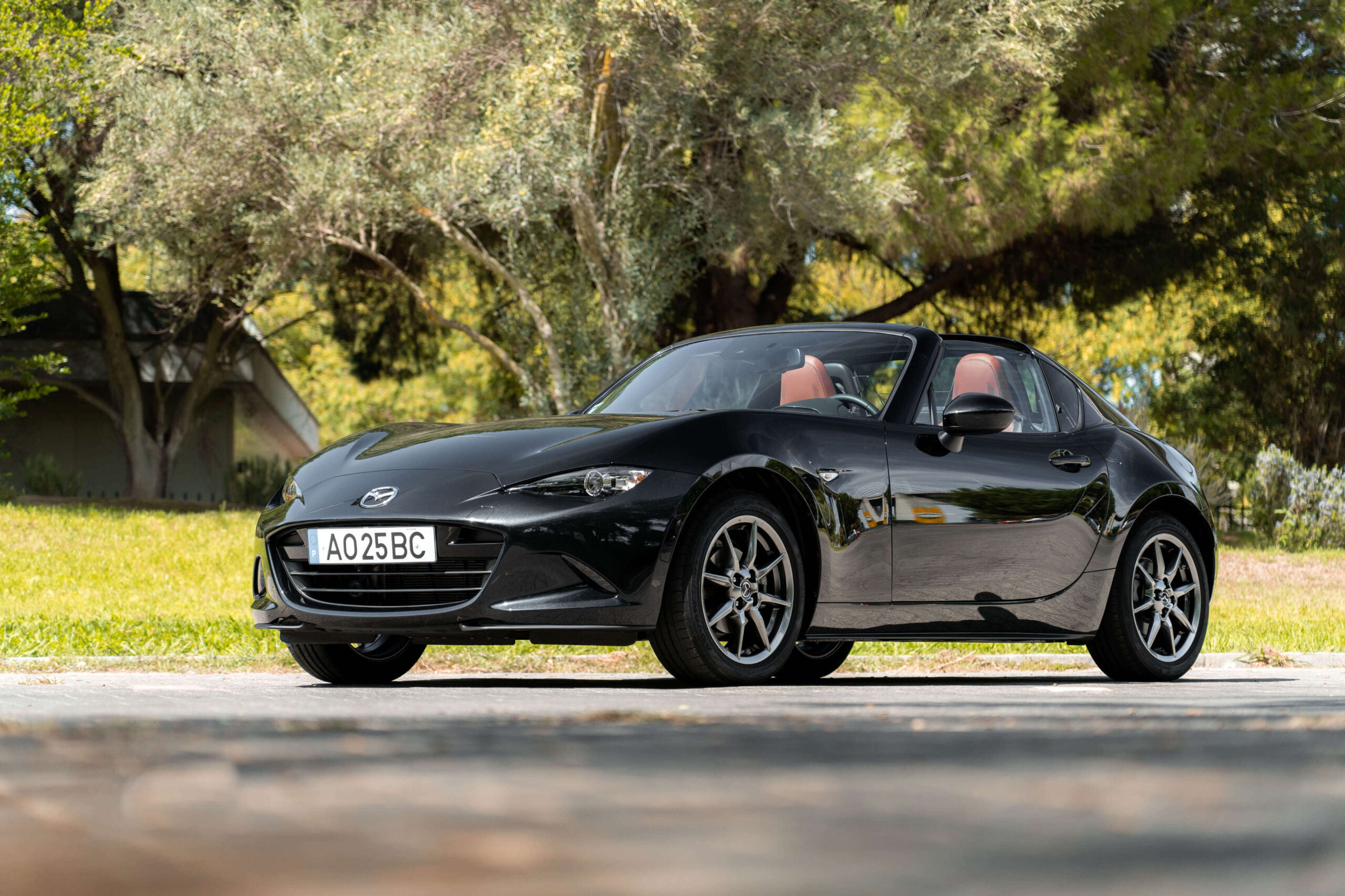 Mazda MX-5 RF vista dianteira 3/4