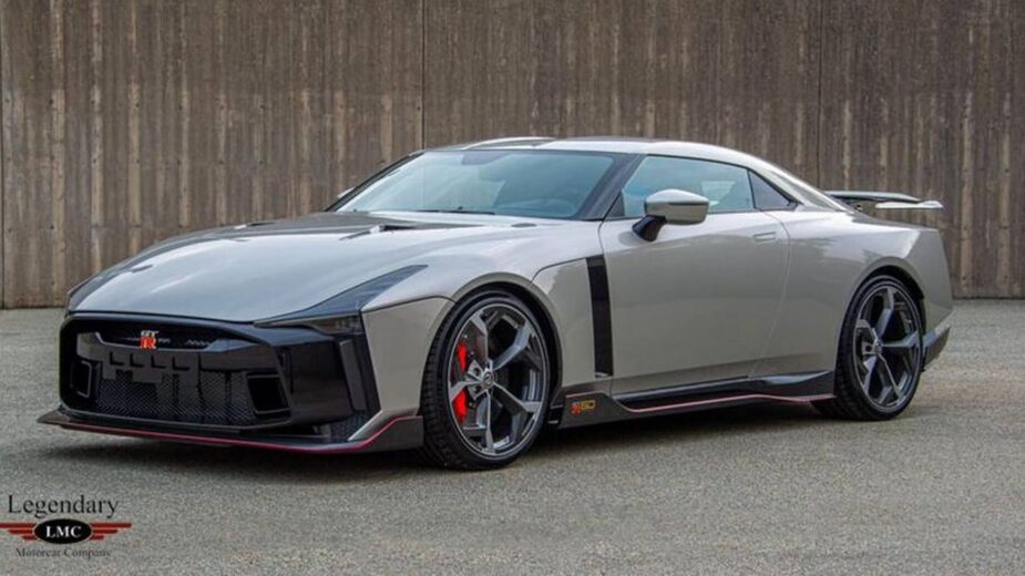 Nissan GT-R50 by Italdesign vista dianteira 3/4