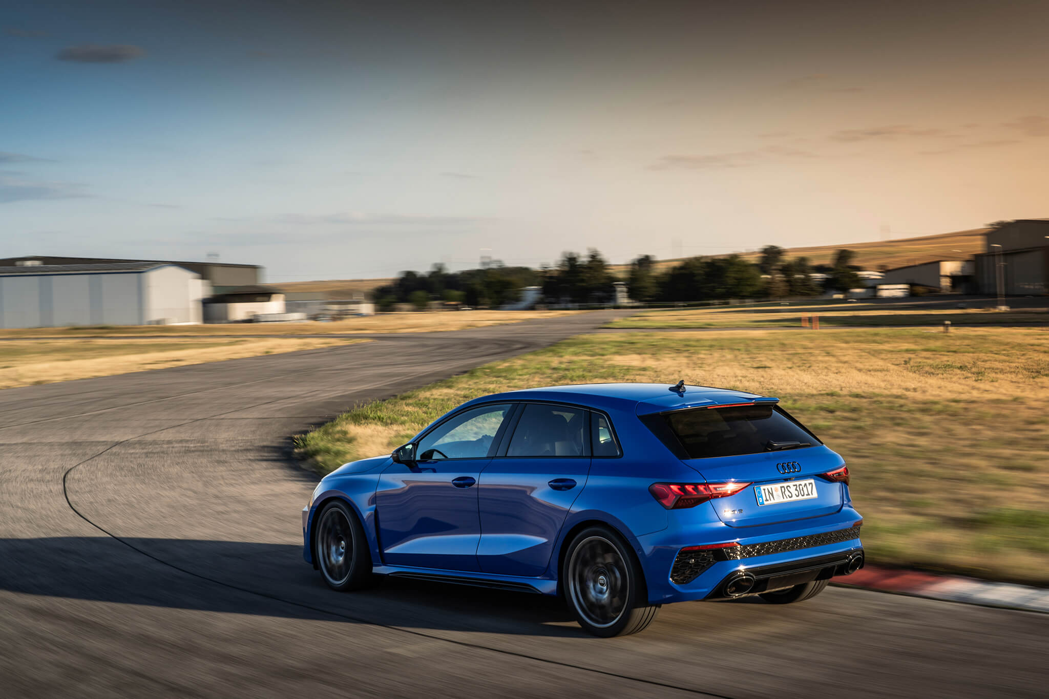 Audi RS 3 performance edition em circuito