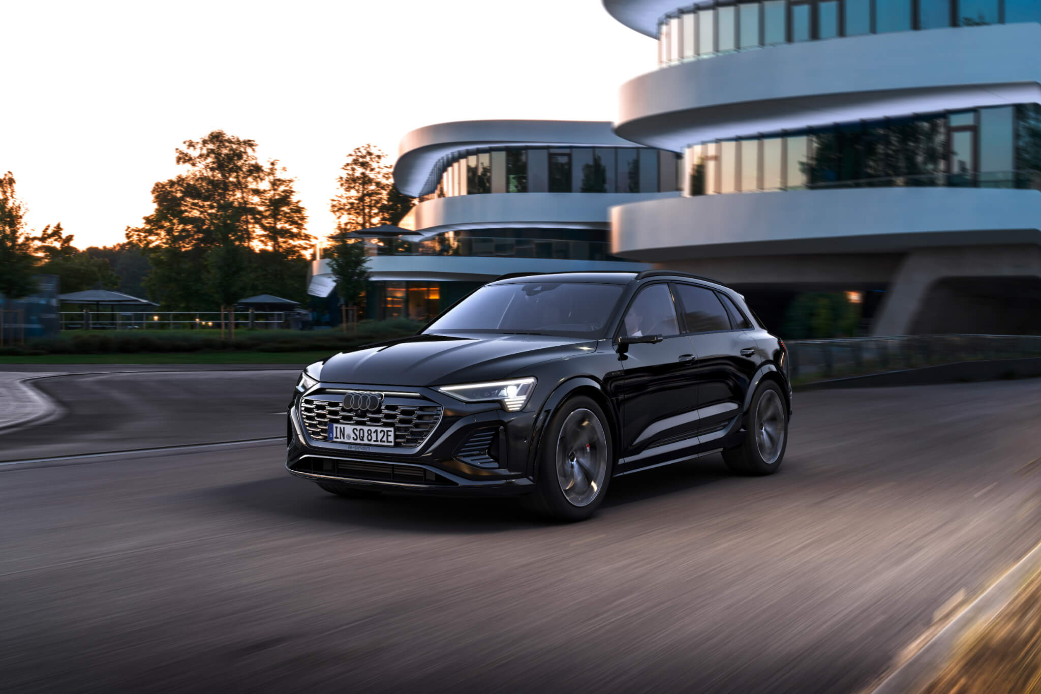 Audi SQ8 e-tron vista dianteira 3/4