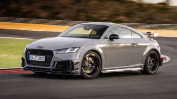 Audi TT RS Coupe iconic edition em circuito