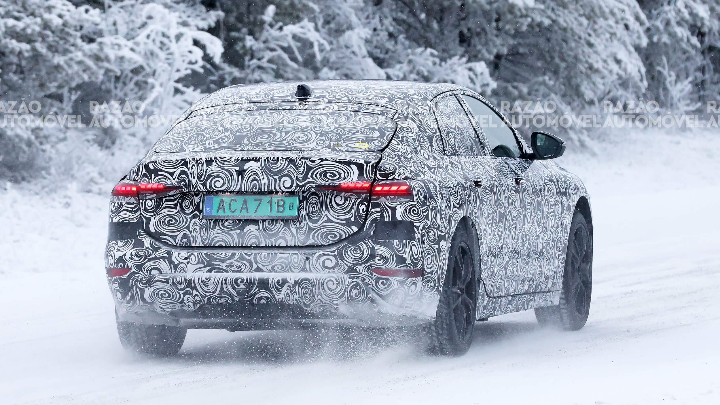 Audi A6 e-tron, traseira, testes inverno, fotos-espia
