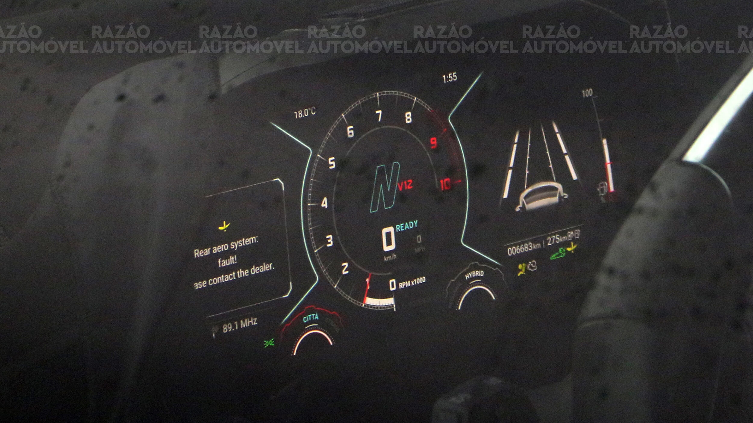 Fotos-Espia Lamborghini sucessor Aventador pormenor painel de instrumentos