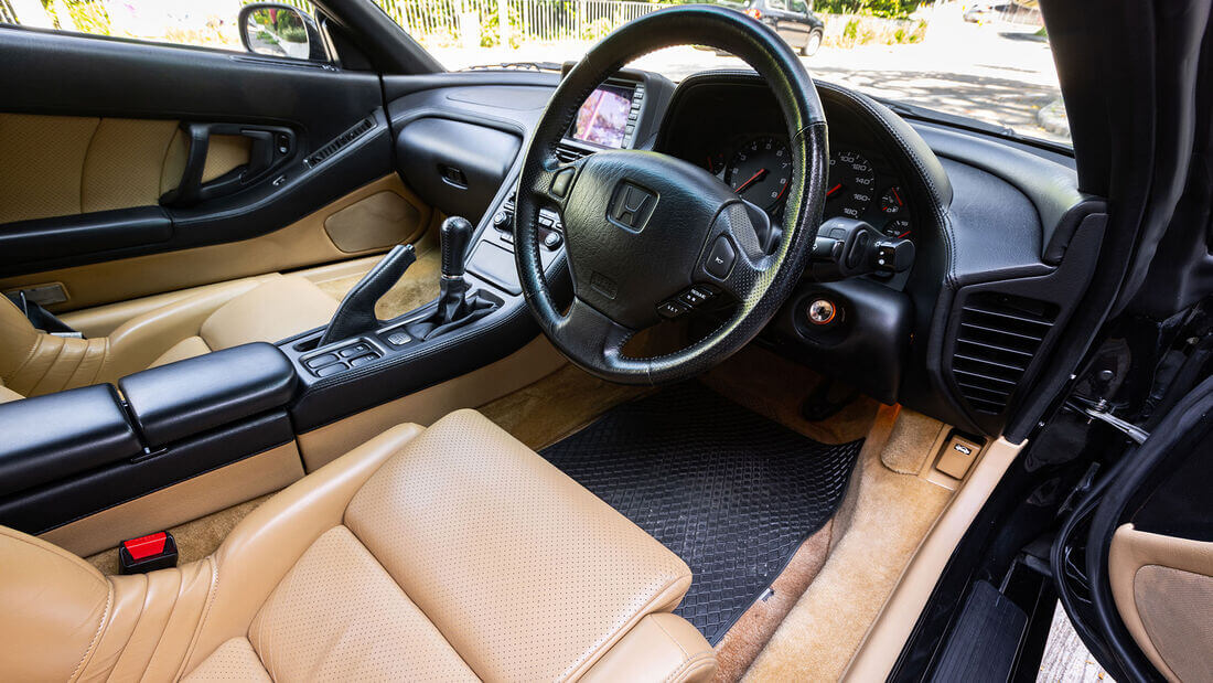 Honda NSX-T interior