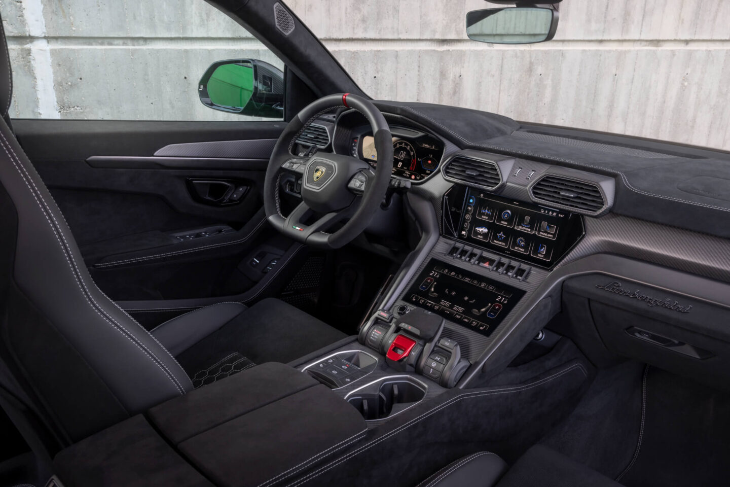 Interior do Lamborghini Urus Performante
