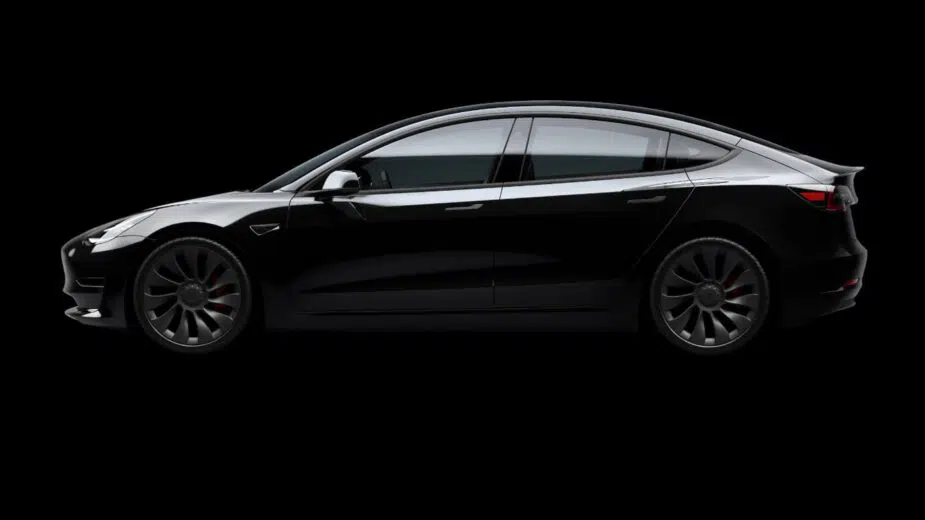 Tesla Model 3 vista lateral