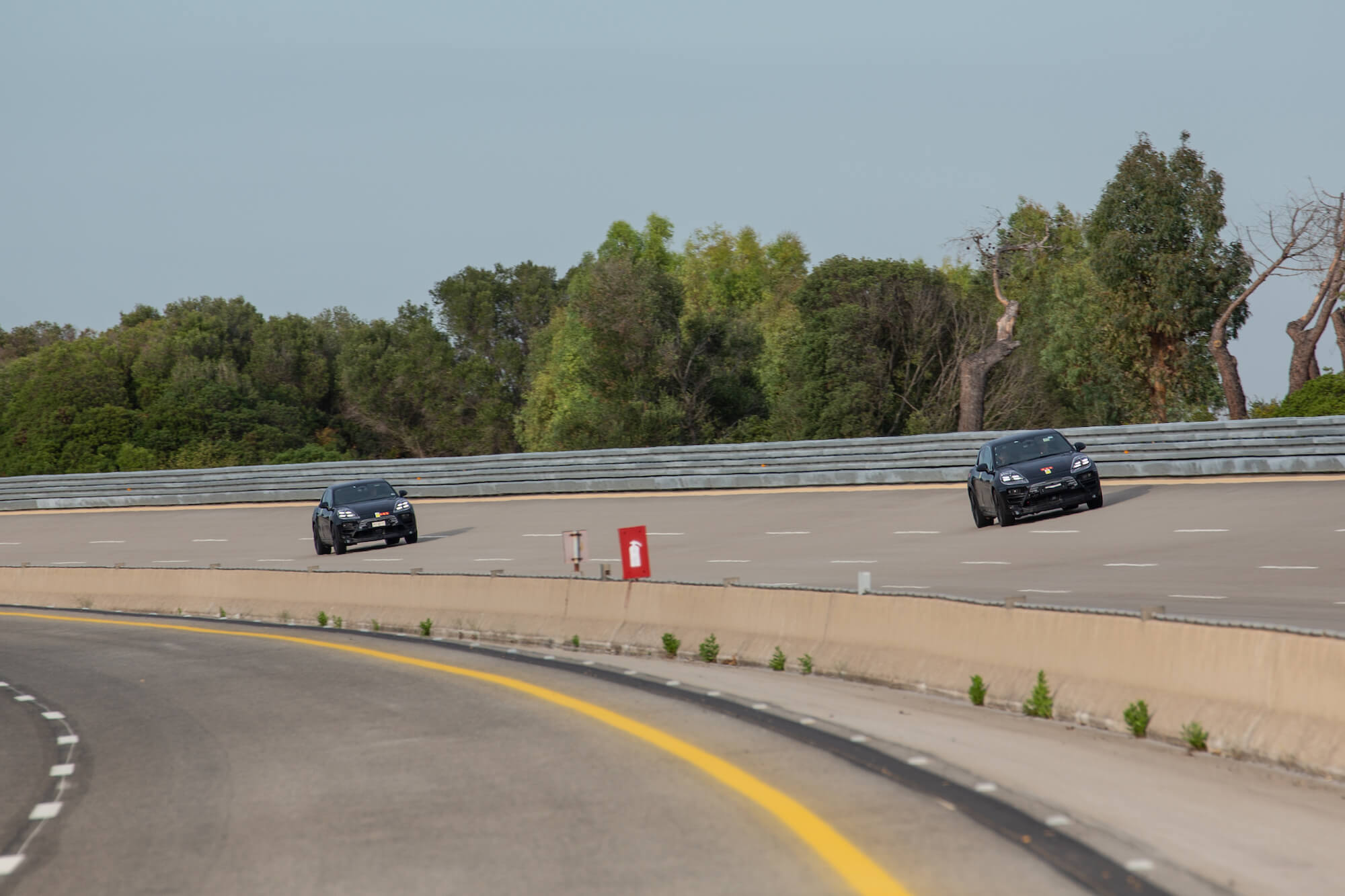 Testes Porsche Macan elétrico 4