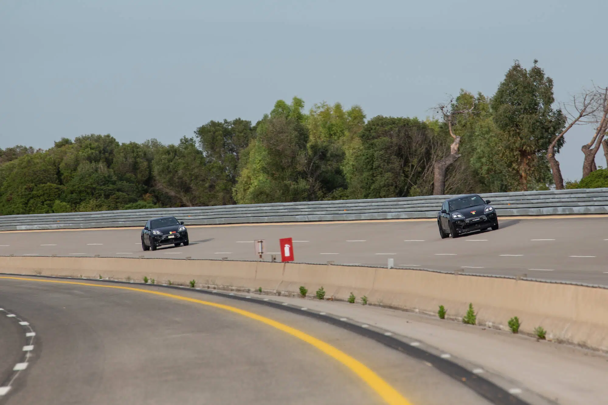 Testes Porsche Macan elétrico 4