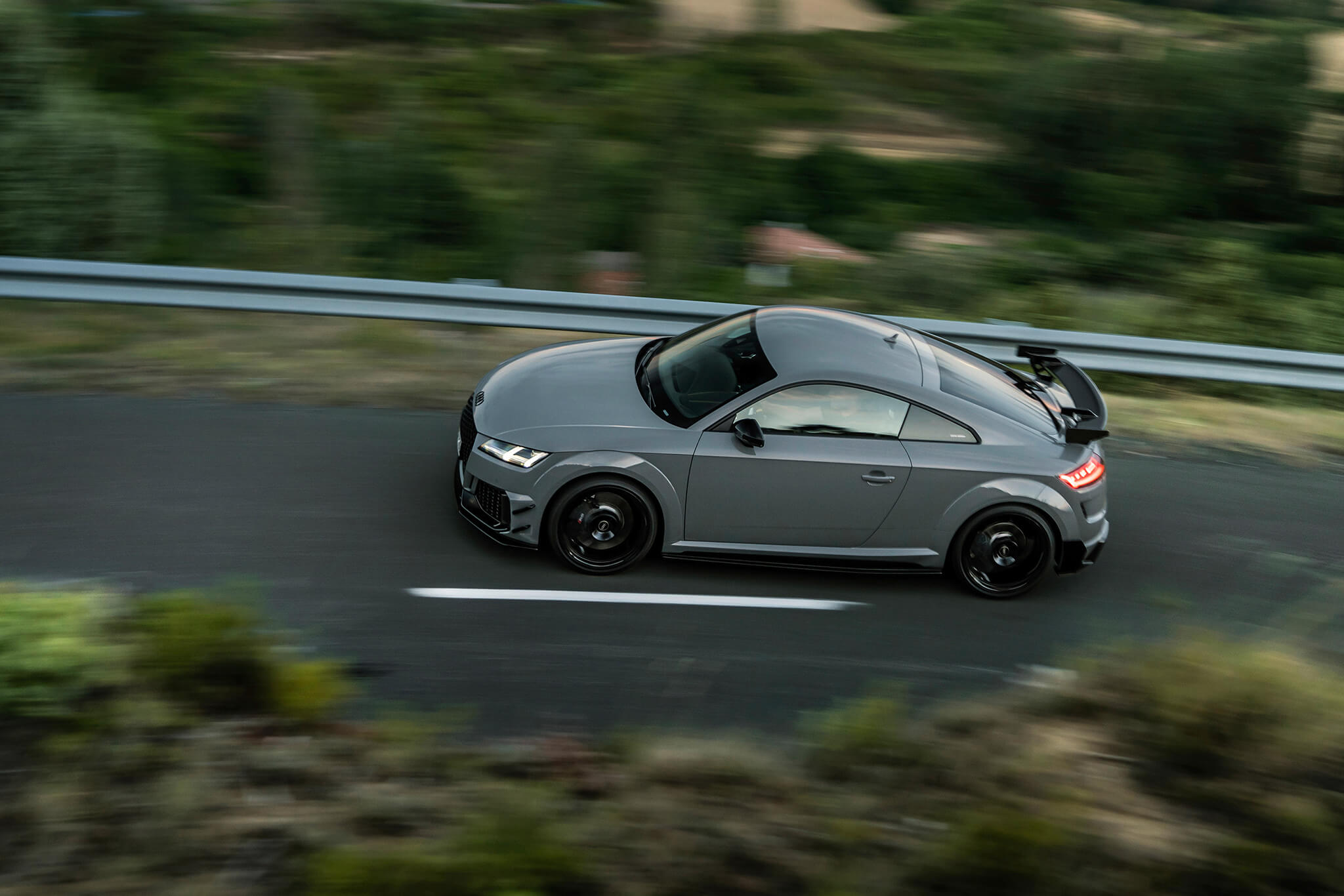 Audi TT RS Coupe iconic edition na estrada