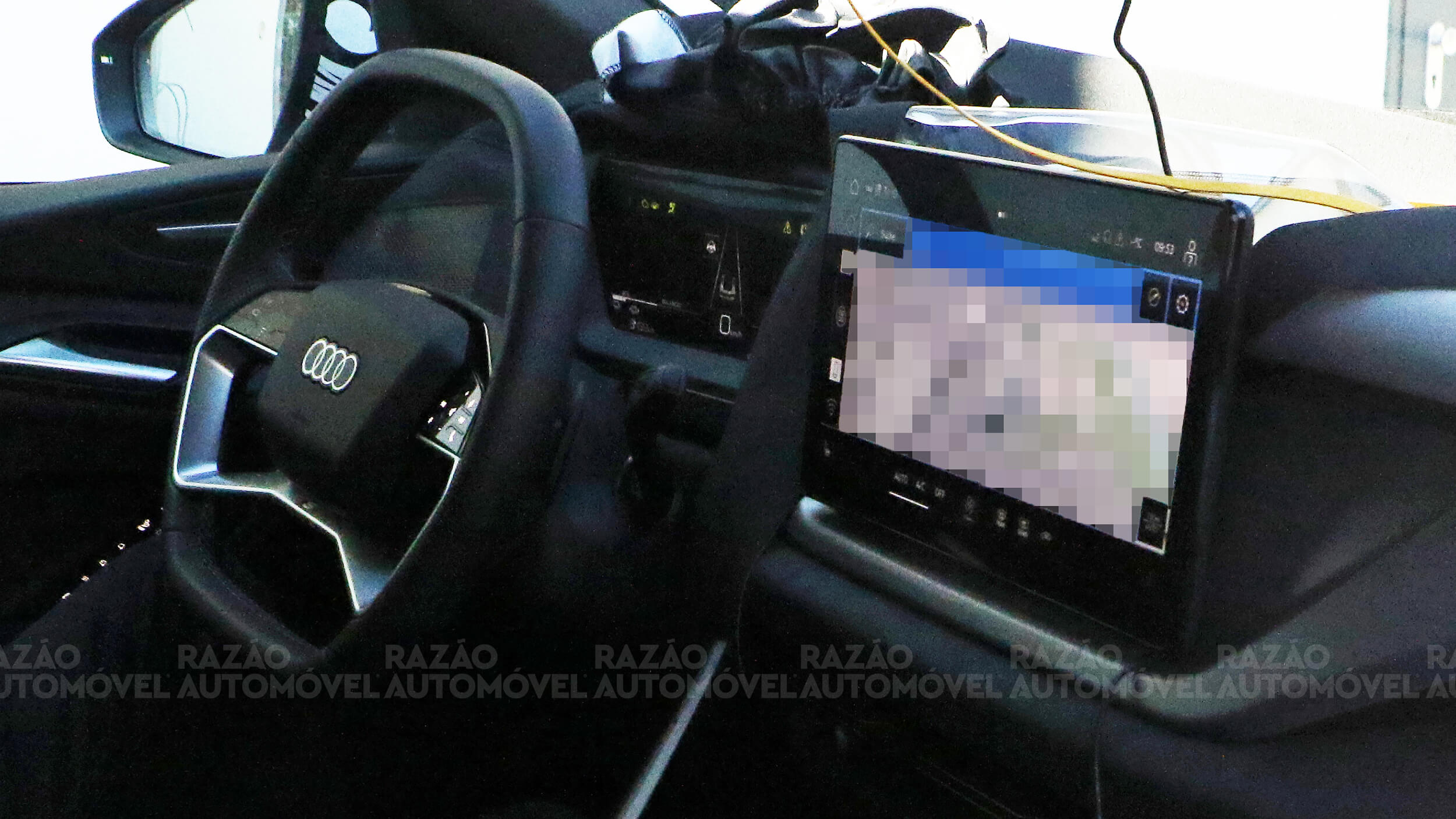 Audi Q6 e-tron fotos-espia interior