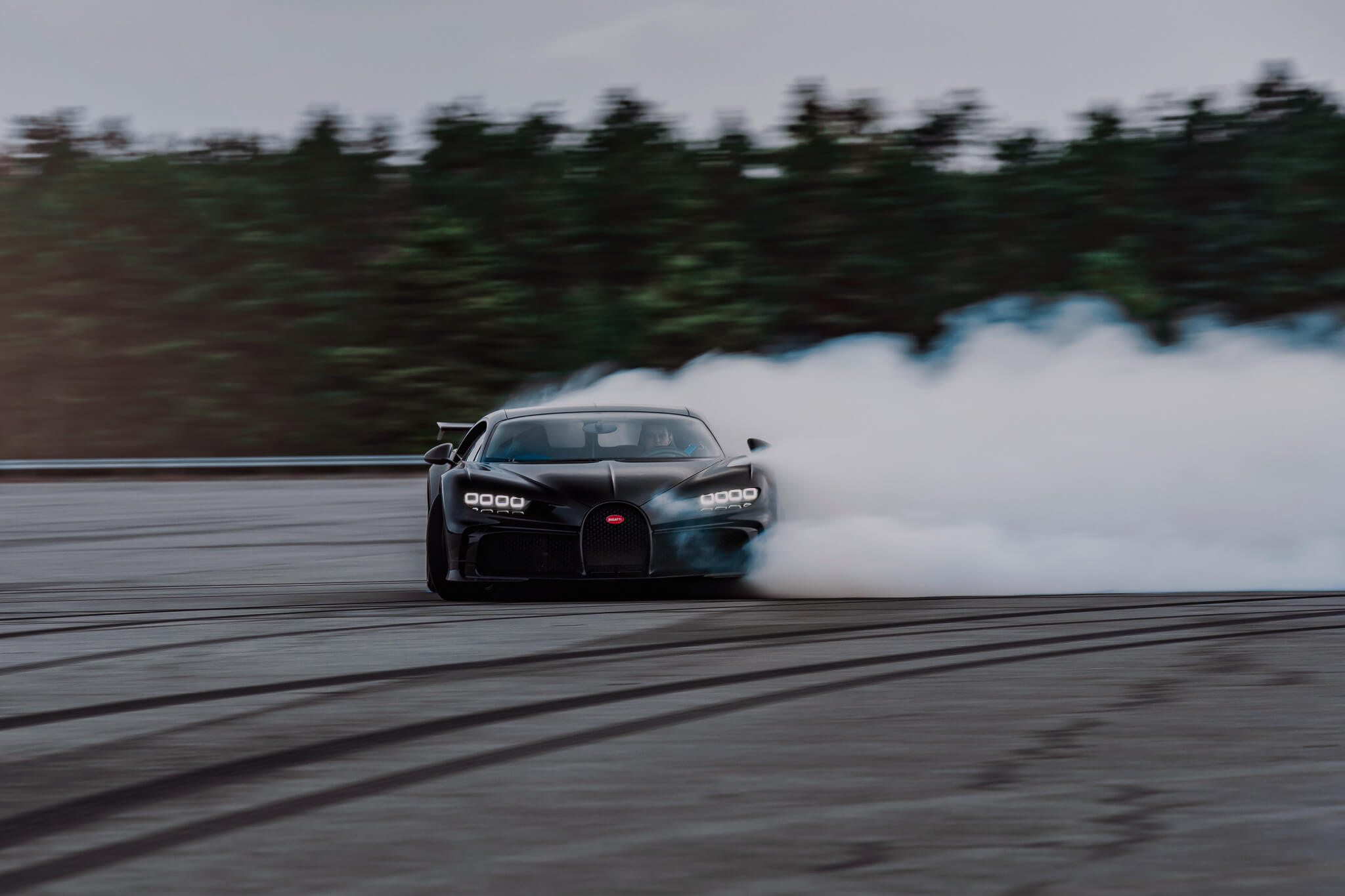 Bugatti Chiron Pur Sport drift