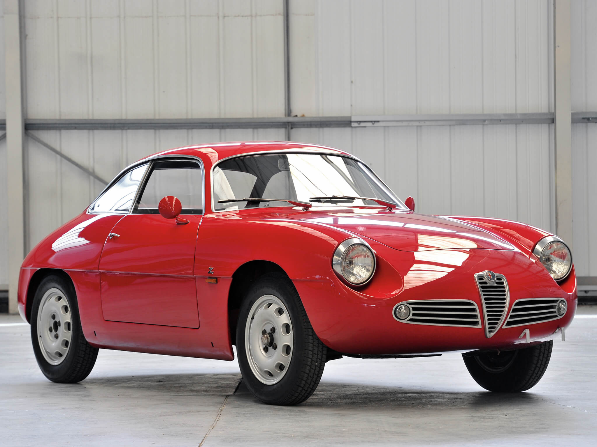 Alfa Romeo Giulietta SZ vista dianteira 3/4