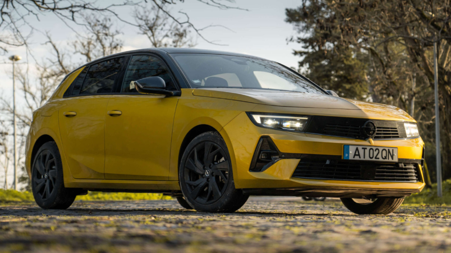 Testámos o novo Opel Astra Hybrid. É um Opel mas ainda é alemão?