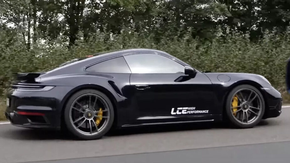 Porsche 911 (992) Turbo S LCE Performance, vista lateral