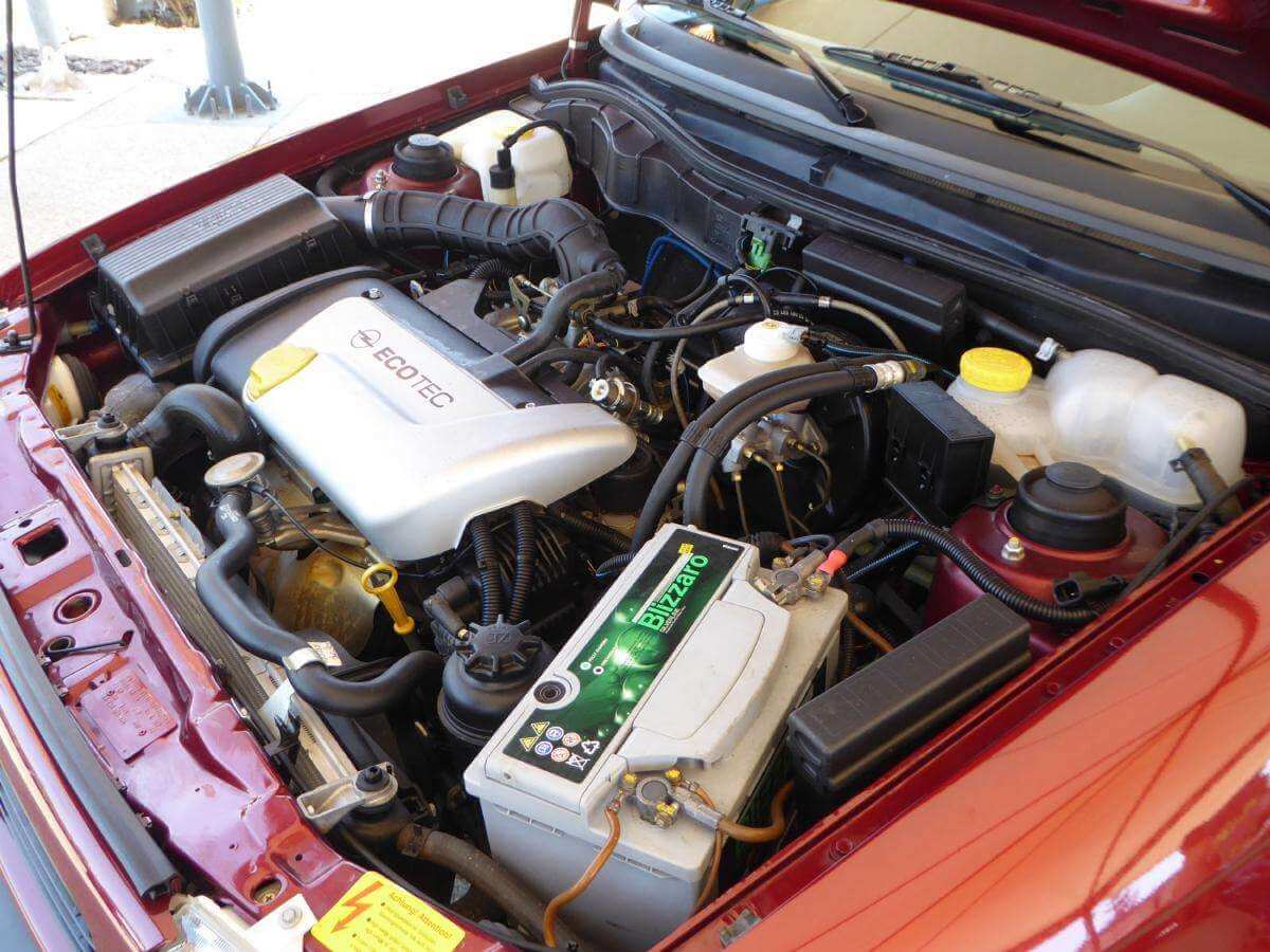 Opel Astra F engine