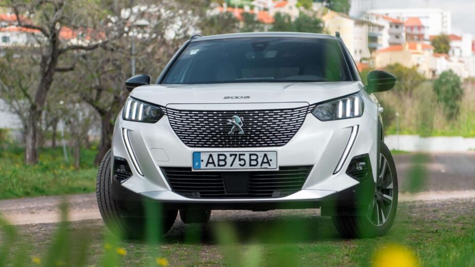 Peugeot 2008 frente