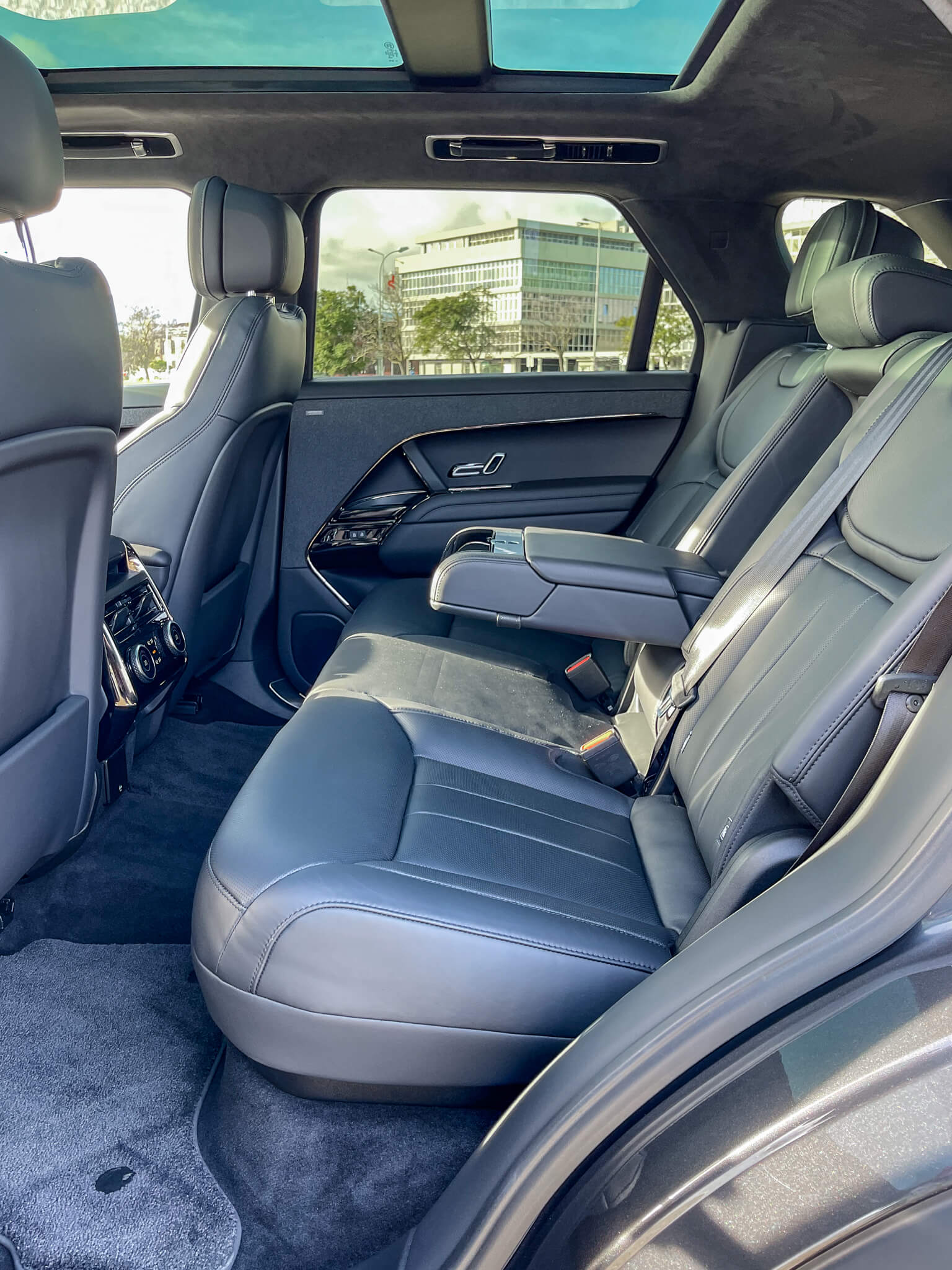 Range Rover Sport PHEV interior