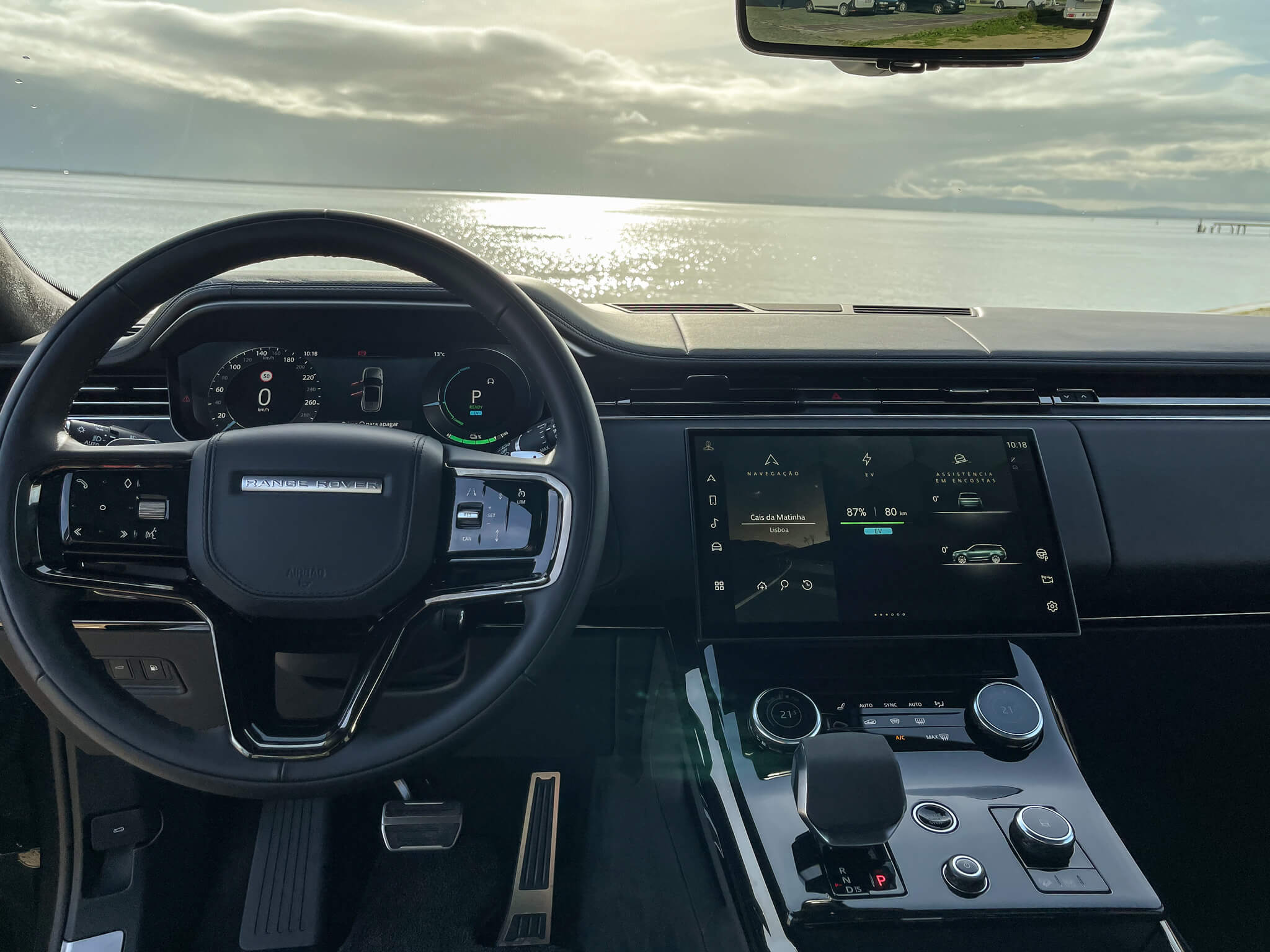 Range Rover Sport PHEV interior