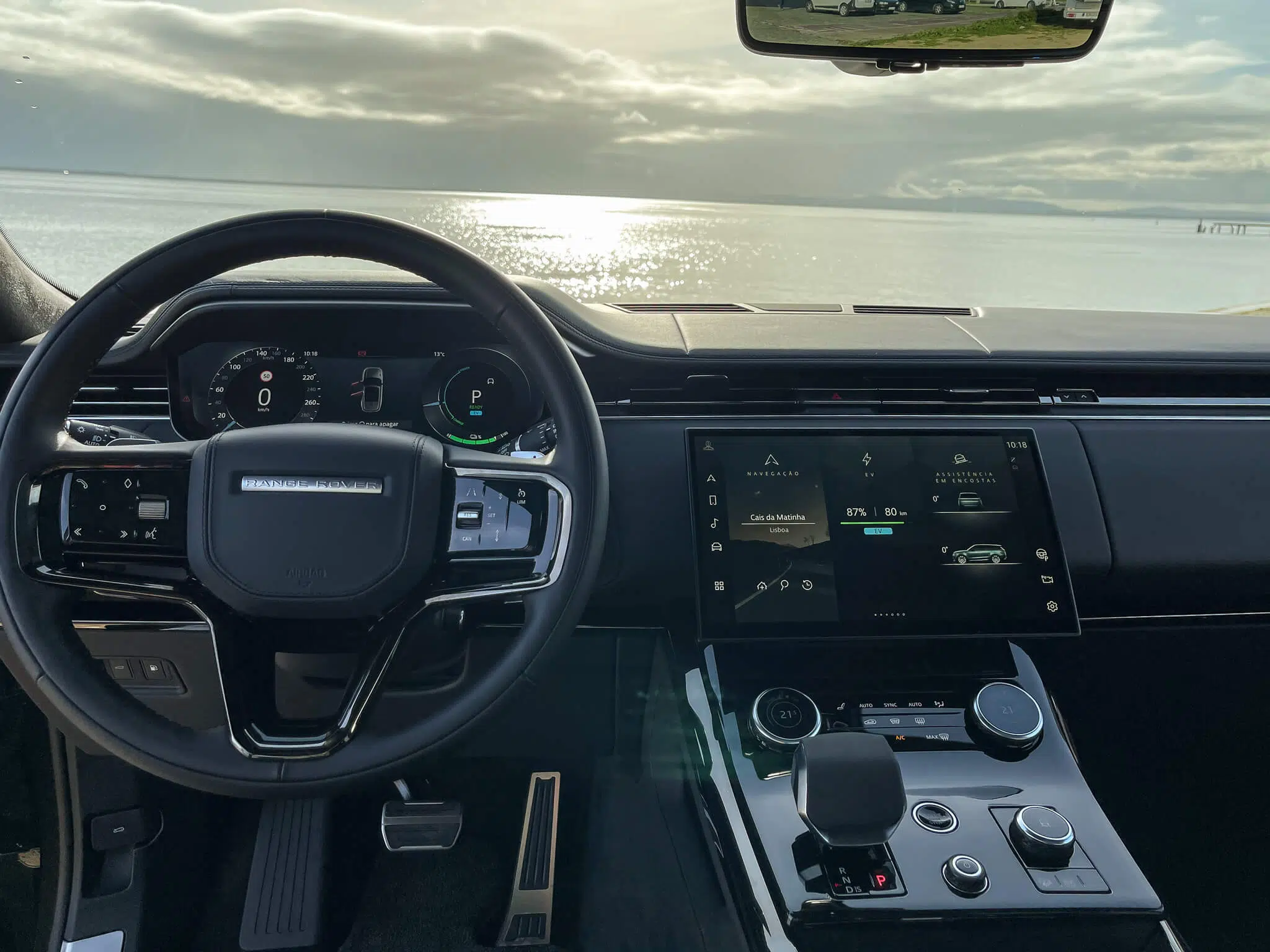 Range Rover Sport PHEV interior