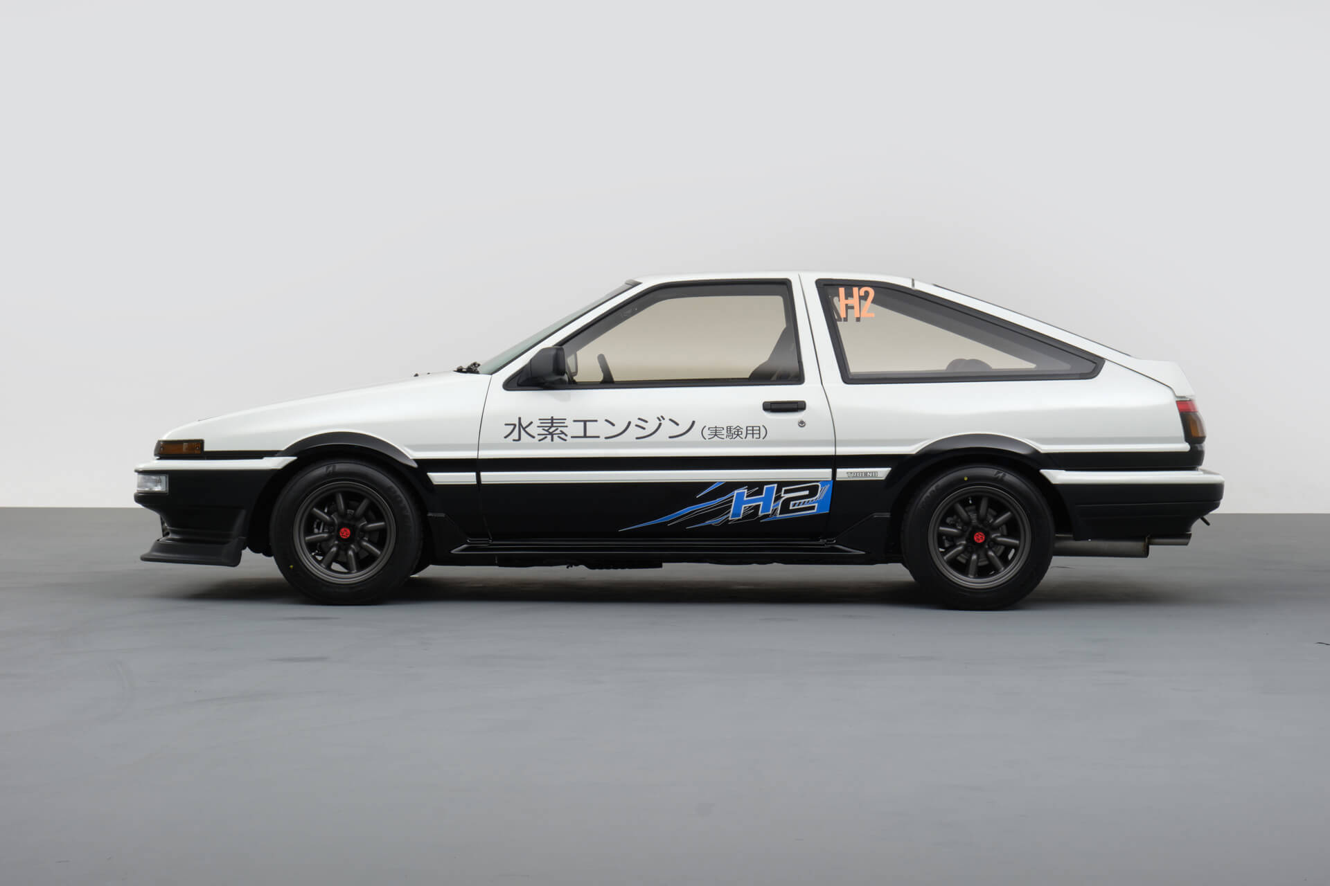 Toyota AE86 H2, perfil