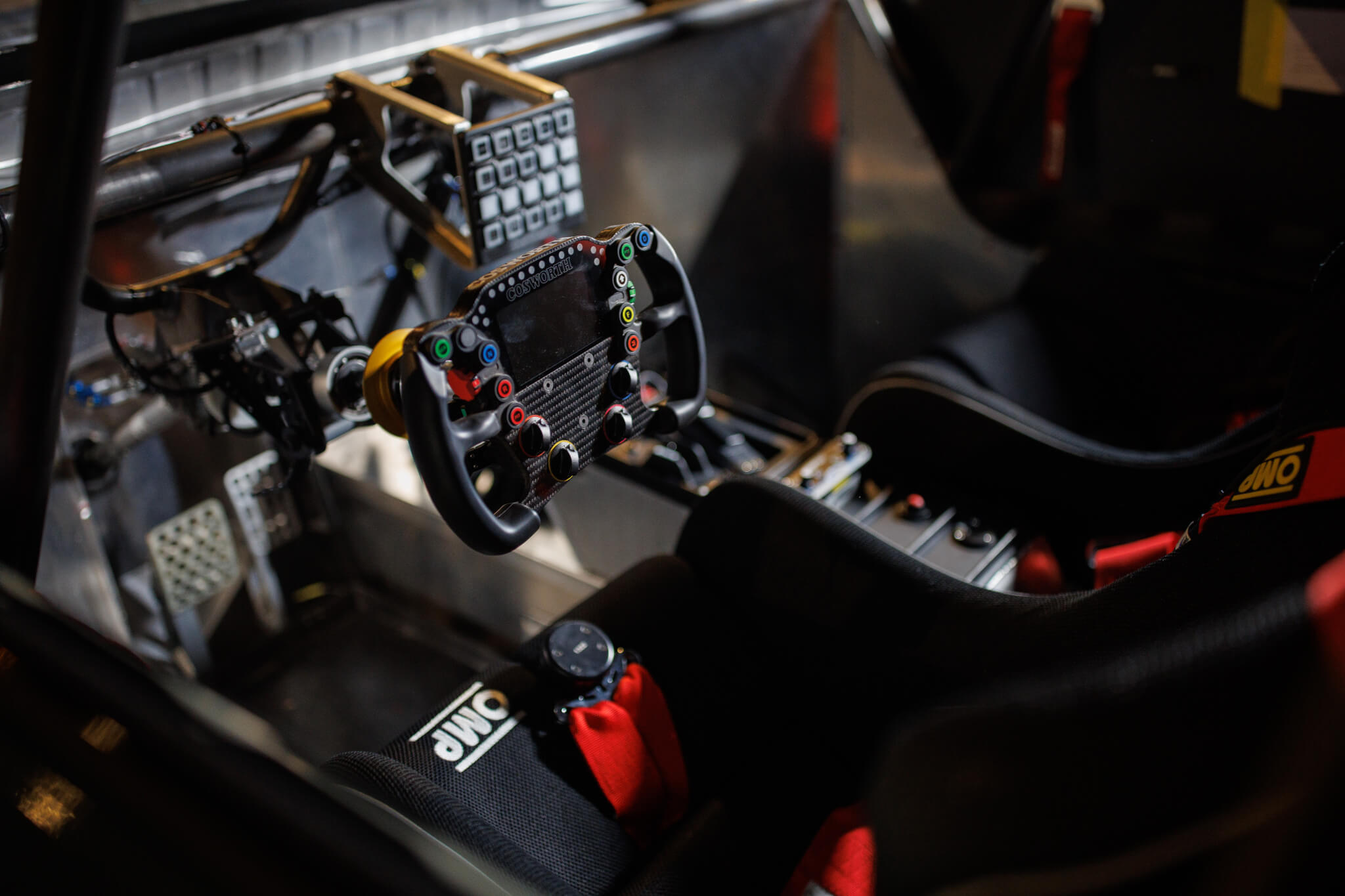 Honda CR-V Hybrid Racer interior