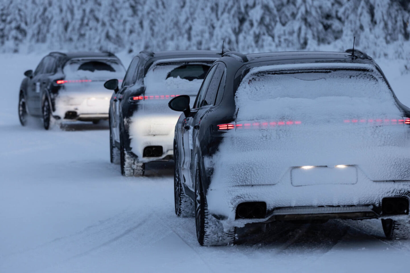 Porsche Cayenne protótipo na neve