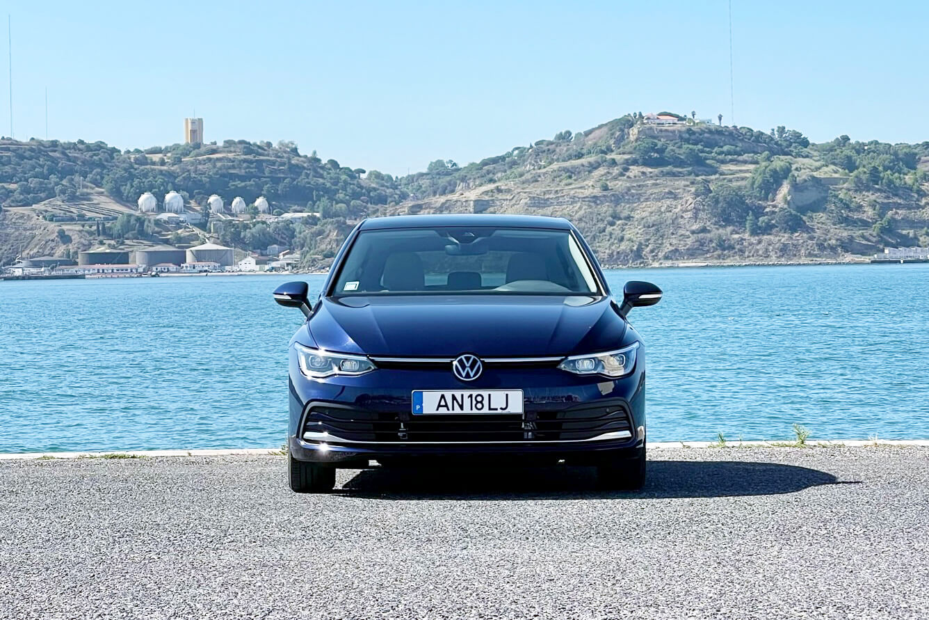 Volkswagen Golf eHybrid frente