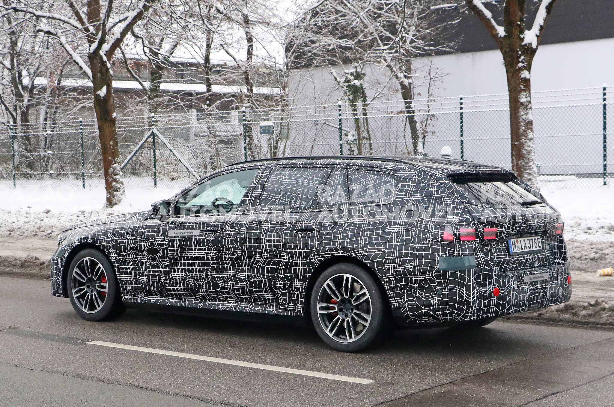 fotos-espia BMW i5 Touring