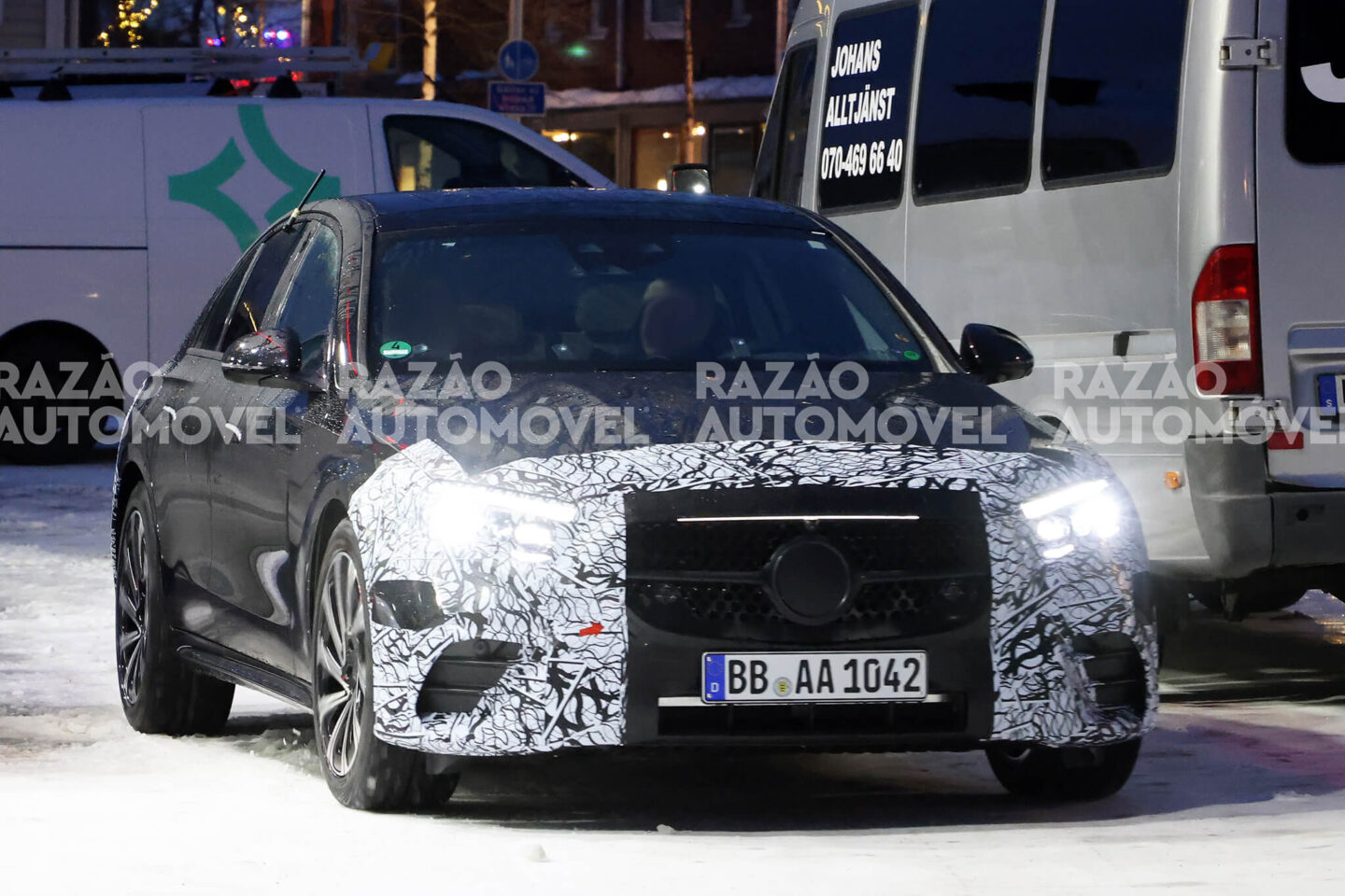 Fotos-espia novo Mercedes-Benz Classe E, frente