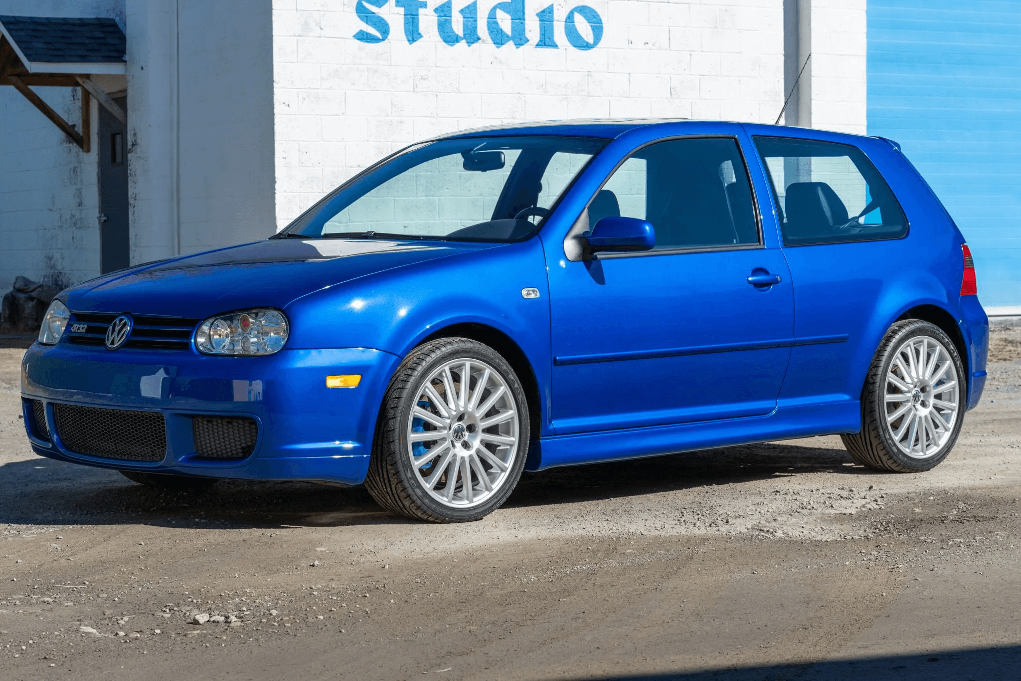 Volkswagen Golf R32 frente 3/4